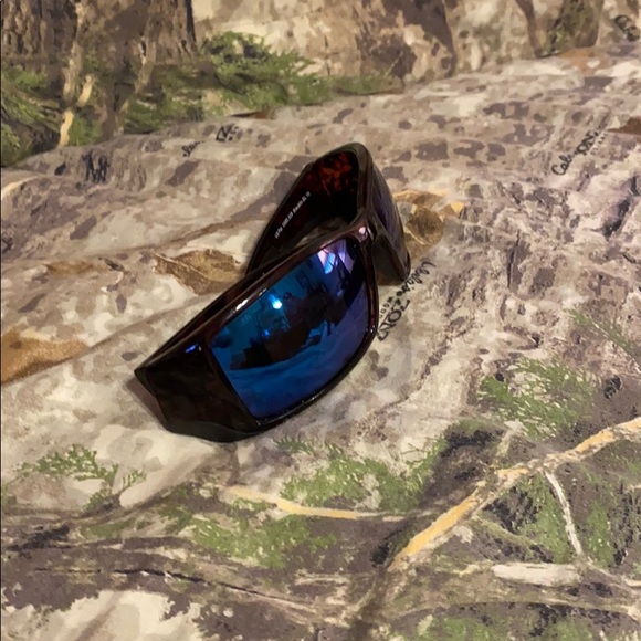 Costa Sunglasses - Picture 3 of 4